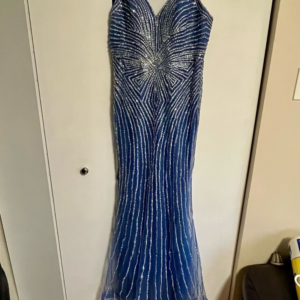 Elegant Blue Evening Gown